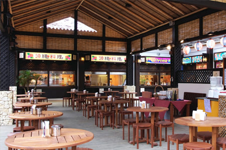 南風(ぱいかじ)屋台村