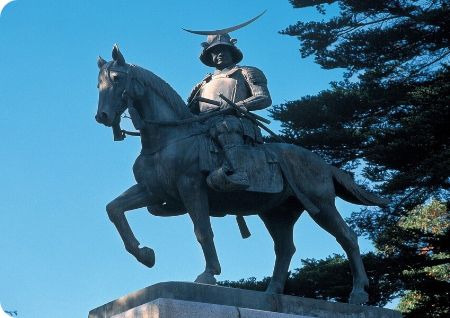仙台の伊達政宗公騎馬像